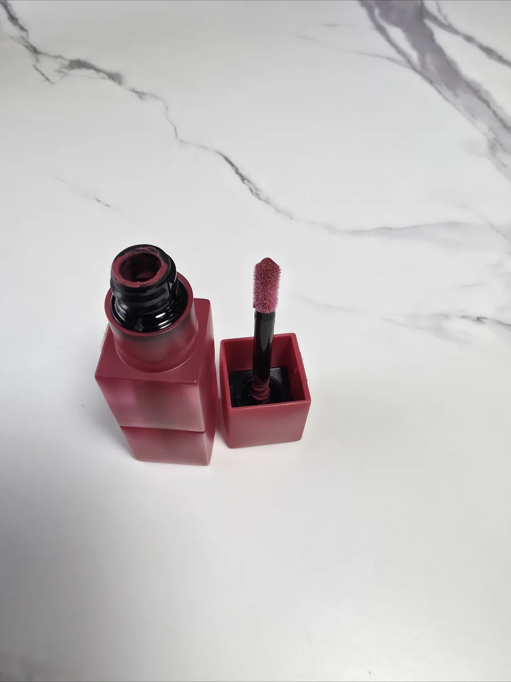 Maybelline SuperStay Liquid Tint - Vibrant Rose Pink